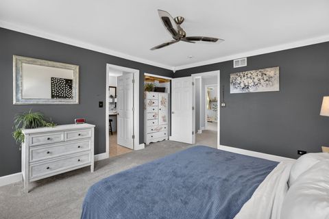 Tiny photo for 2067 Stephen Street, Aurora, IL 60502 (MLS # 12672854)