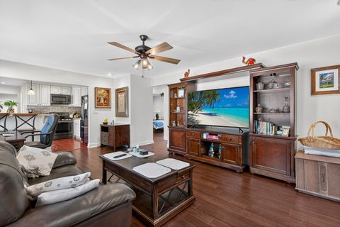 Tiny photo for 183 Saint Marys Parkway, Buffalo Grove, IL 60089 (MLS # 12478881)