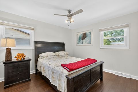 Tiny photo for 183 Saint Marys Parkway, Buffalo Grove, IL 60089 (MLS # 12478881)