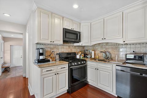 Tiny photo for 183 Saint Marys Parkway, Buffalo Grove, IL 60089 (MLS # 12478881)