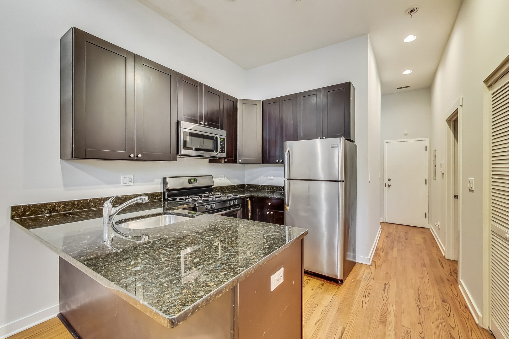 1645 W Huron Street 1R