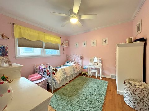 Tiny photo for 2841 W 100th Place, Evergreen Park, IL 60805 (MLS # 12546006)