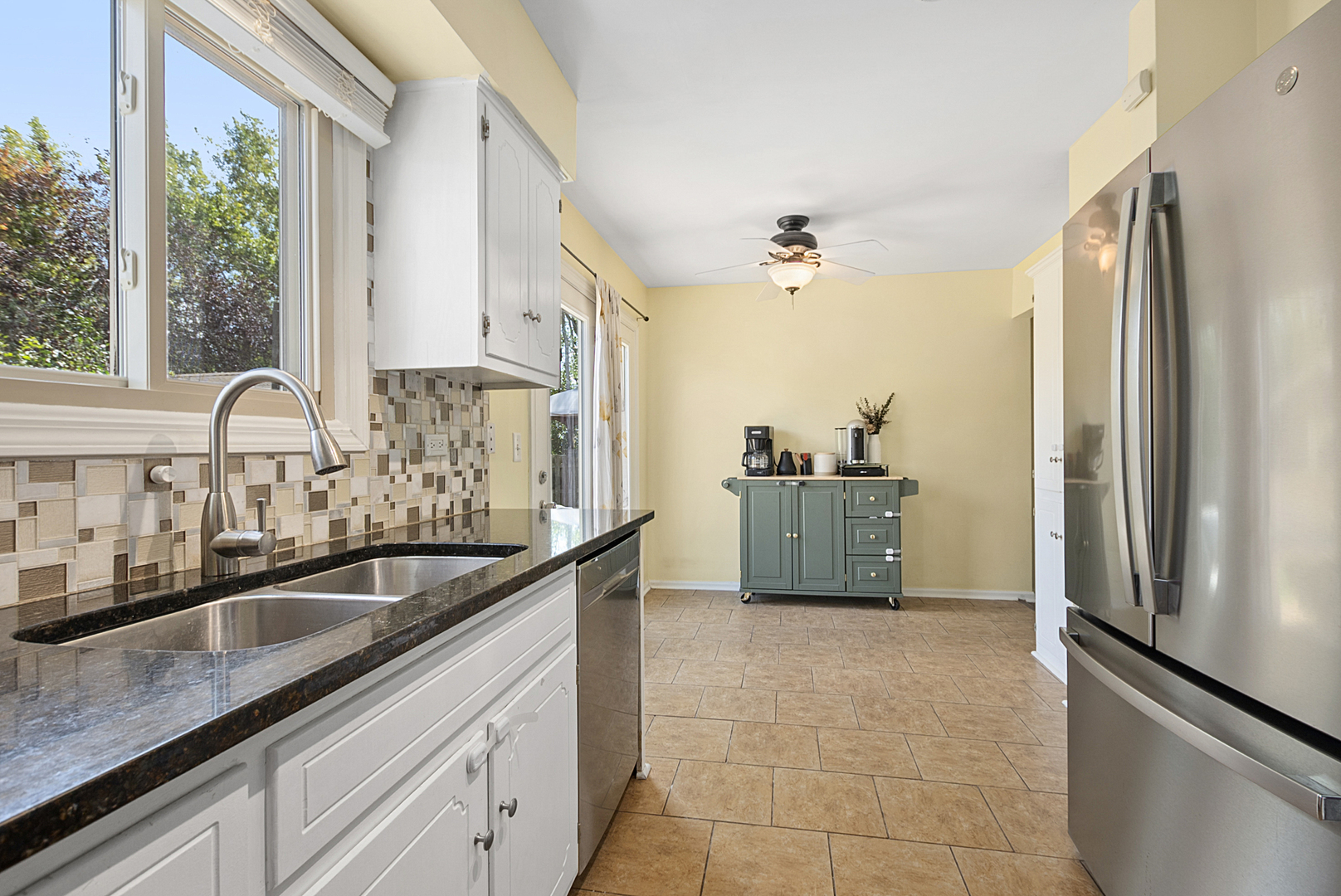 2206 DANIEL LEWIS Drive