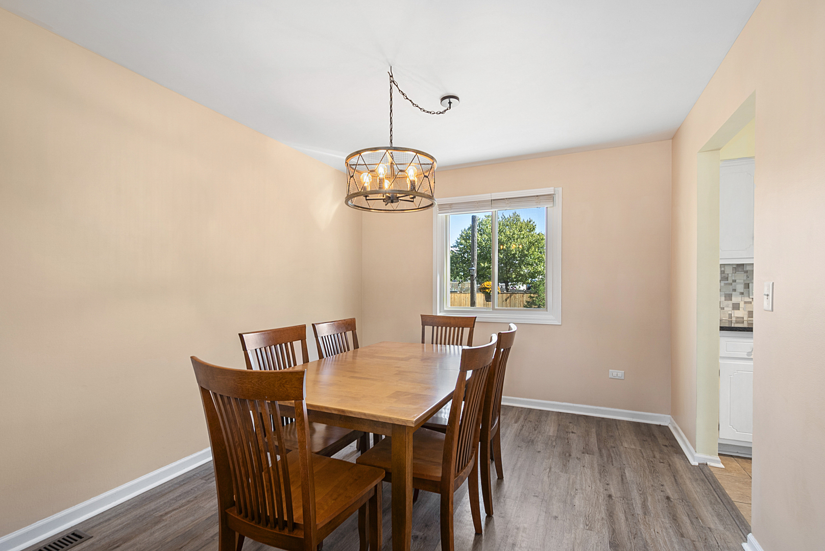 2206 DANIEL LEWIS Drive