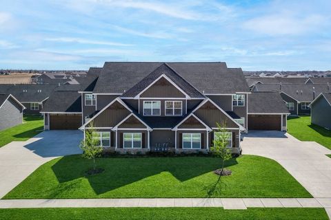 Photo of 3085 Shanes Way #0, Bettendorf, IA 52722 (MLS # 12587292)
