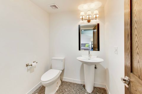 Tiny photo for 1727 W Henderson Street, Chicago, IL 60657 (MLS # 12595117)