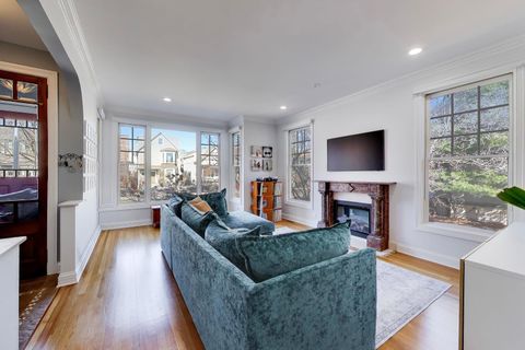 Tiny photo for 1727 W Henderson Street, Chicago, IL 60657 (MLS # 12595117)