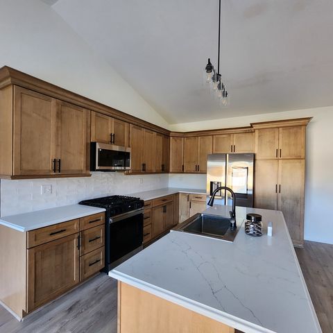 Tiny photo for 422 View Street, Ottawa, IL 61350 (MLS # 12469291)