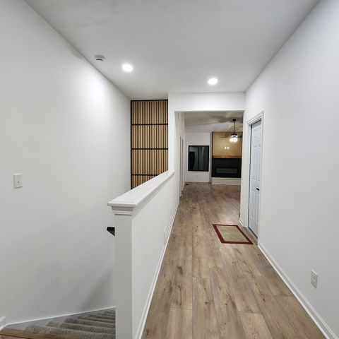 Tiny photo for 422 View Street, Ottawa, IL 61350 (MLS # 12469291)