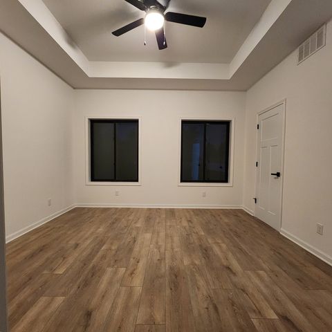 Tiny photo for 422 View Street, Ottawa, IL 61350 (MLS # 12469291)