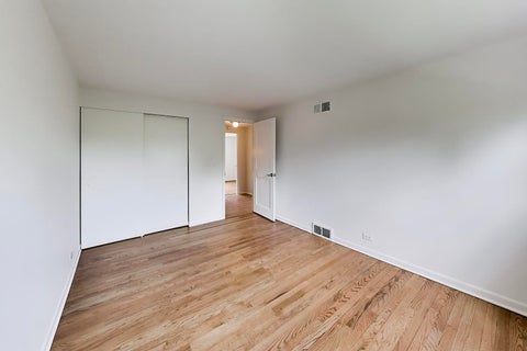 Tiny photo for 2307 N Kennicott Drive, Arlington Heights, IL 60004 (MLS # 12750547)