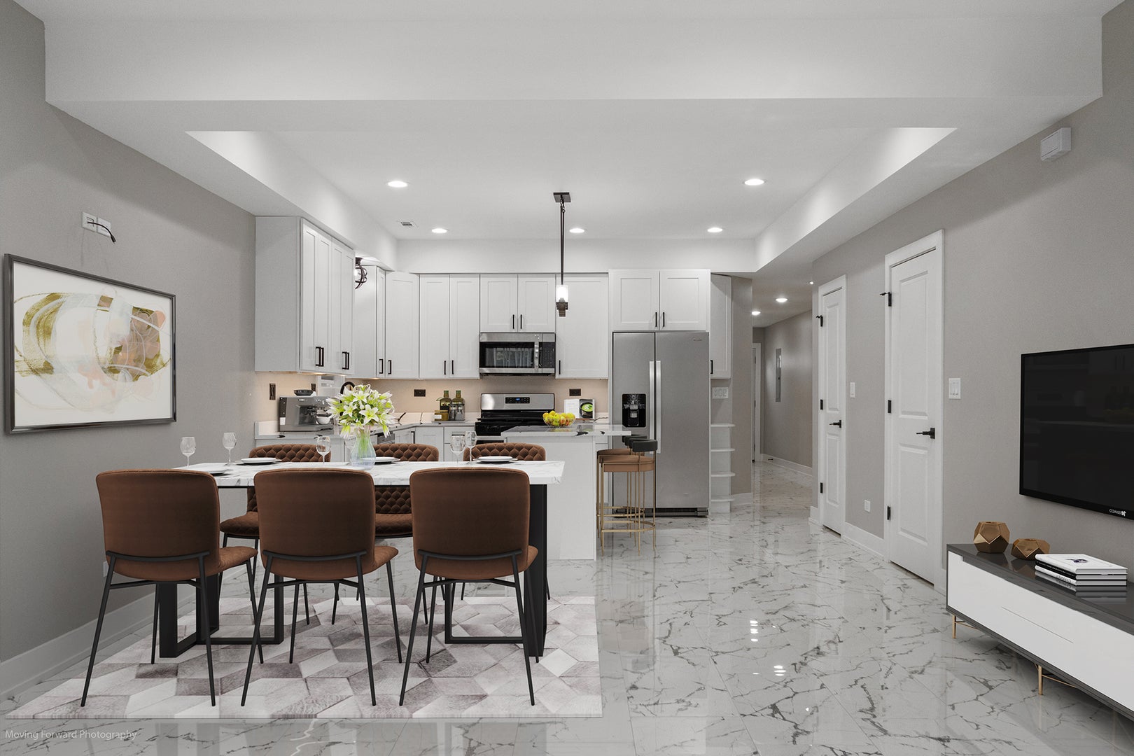 1114 N Broadway Avenue