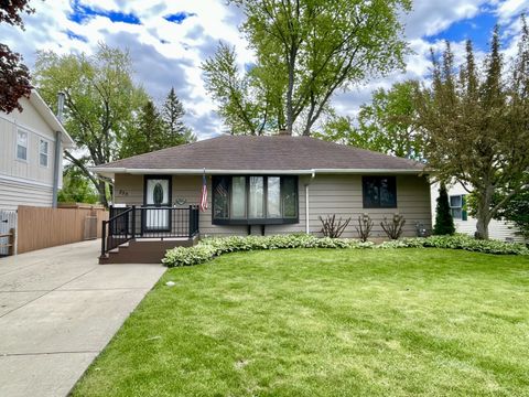 Tiny photo for 253 Heather Avenue, Grayslake, IL 60030 (MLS # 12638984)