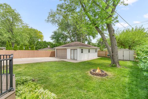 Tiny photo for 253 Heather Avenue, Grayslake, IL 60030 (MLS # 12638984)