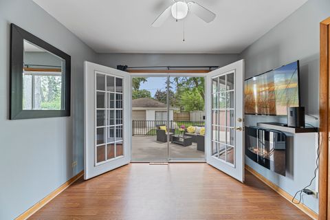 Tiny photo for 253 Heather Avenue, Grayslake, IL 60030 (MLS # 12638984)