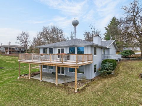 Photo of 516 Crestview Drive, Sherrard, IL 61281 (MLS # 12605032)