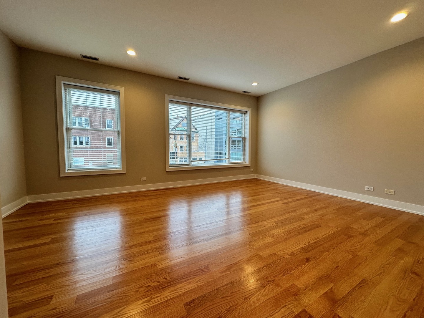 2756 N Ashland Avenue 2N