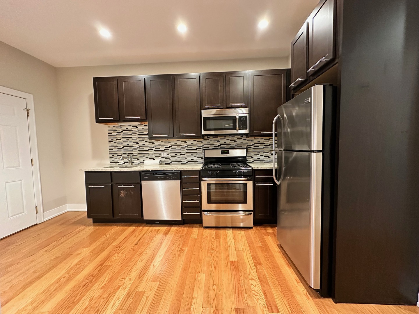 2756 N Ashland Avenue 2N