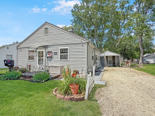 1357 FAIRLAWN DR, RANTOUL, IL 61866 - Image 8ad78dbfbc14a7e7c31284ed7af3804e/1136685096