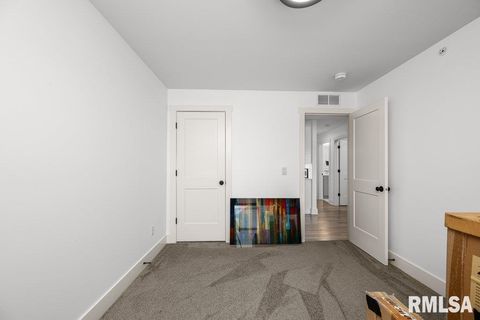 Tiny photo for 3043 SHANES Way, Bettendorf, IA 52722 (MLS # QC4269983)