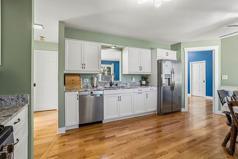 Tiny photo for 914 Somerset Acres, New Lenox, IL 60451 (MLS # 12596298)