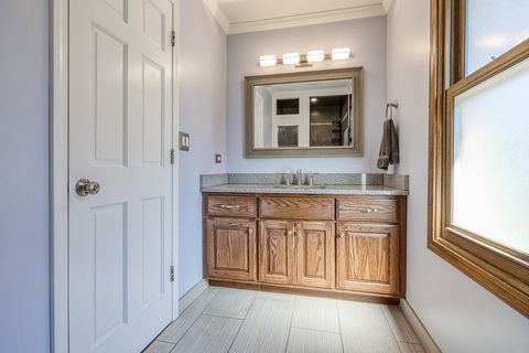 Tiny photo for 914 Somerset Acres, New Lenox, IL 60451 (MLS # 12596298)