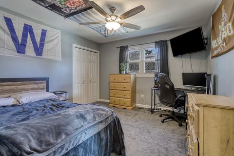 Tiny photo for 914 Somerset Acres, New Lenox, IL 60451 (MLS # 12596298)