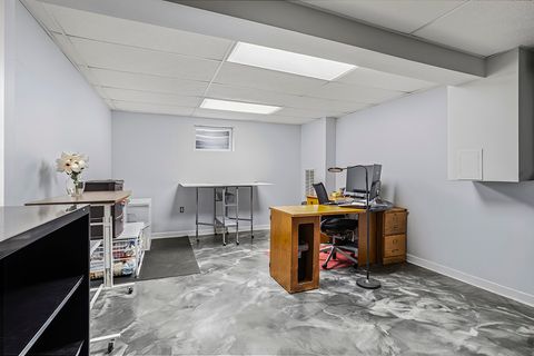 Tiny photo for 914 Somerset Acres, New Lenox, IL 60451 (MLS # 12596298)