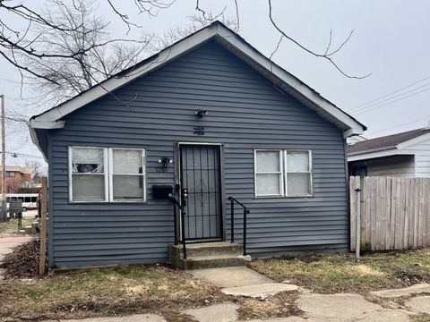 Photo of 1251 W 110th Place, Chicago, IL 60643 (MLS # 12586062)