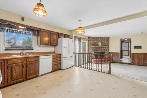 Tiny photo for 5017 Kenneth Drive, Crystal Lake, IL 60014 (MLS # 12597205)