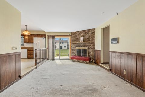 Tiny photo for 5017 Kenneth Drive, Crystal Lake, IL 60014 (MLS # 12597205)