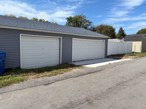Tiny photo for 2540 32ND Street, Moline, IL 61265 (MLS # 12782816)