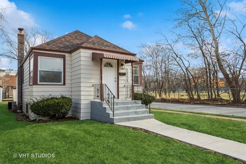 A home in Calumet Park