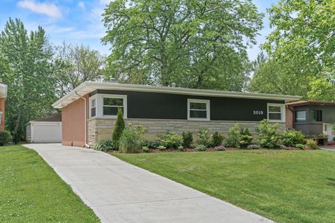 3019 Hartzell Street Wilmette IL 60091