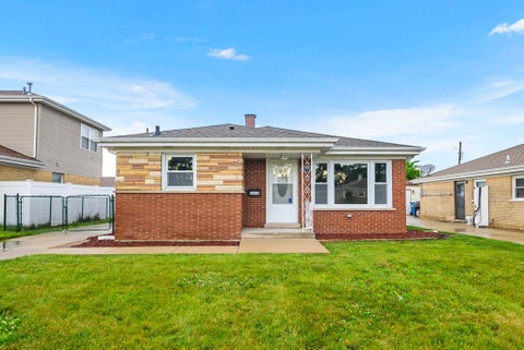 Photo of 3914 153rd Street, Midlothian, IL 60445 (MLS # 12711860)