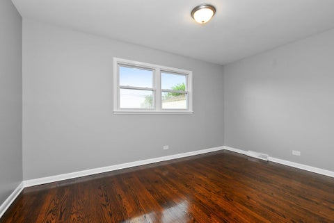 Tiny photo for 3914 153rd Street, Midlothian, IL 60445 (MLS # 12711860)