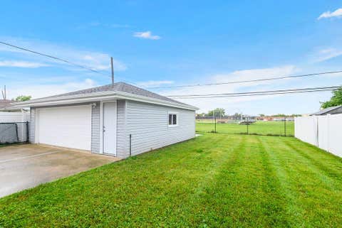 Tiny photo for 3914 153rd Street, Midlothian, IL 60445 (MLS # 12711860)