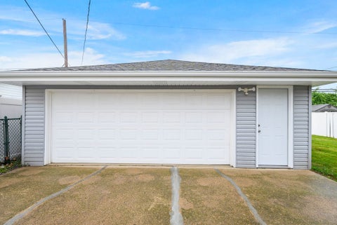 Tiny photo for 3914 153rd Street, Midlothian, IL 60445 (MLS # 12711860)