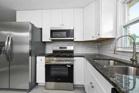 Tiny photo for 3914 153rd Street, Midlothian, IL 60445 (MLS # 12711860)