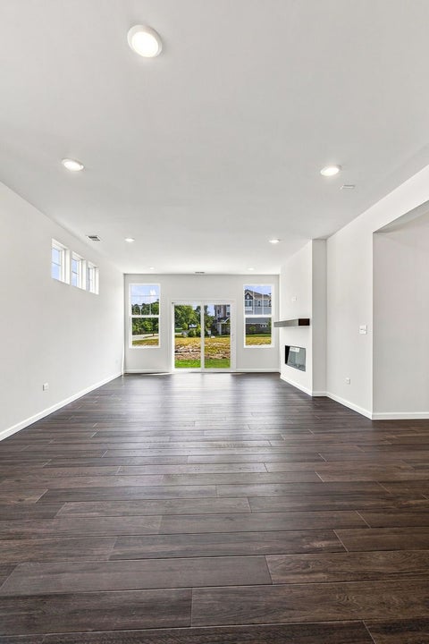 Tiny photo for 6201 Links Drive #24001, Woodridge, IL 60517 (MLS # 12749884)