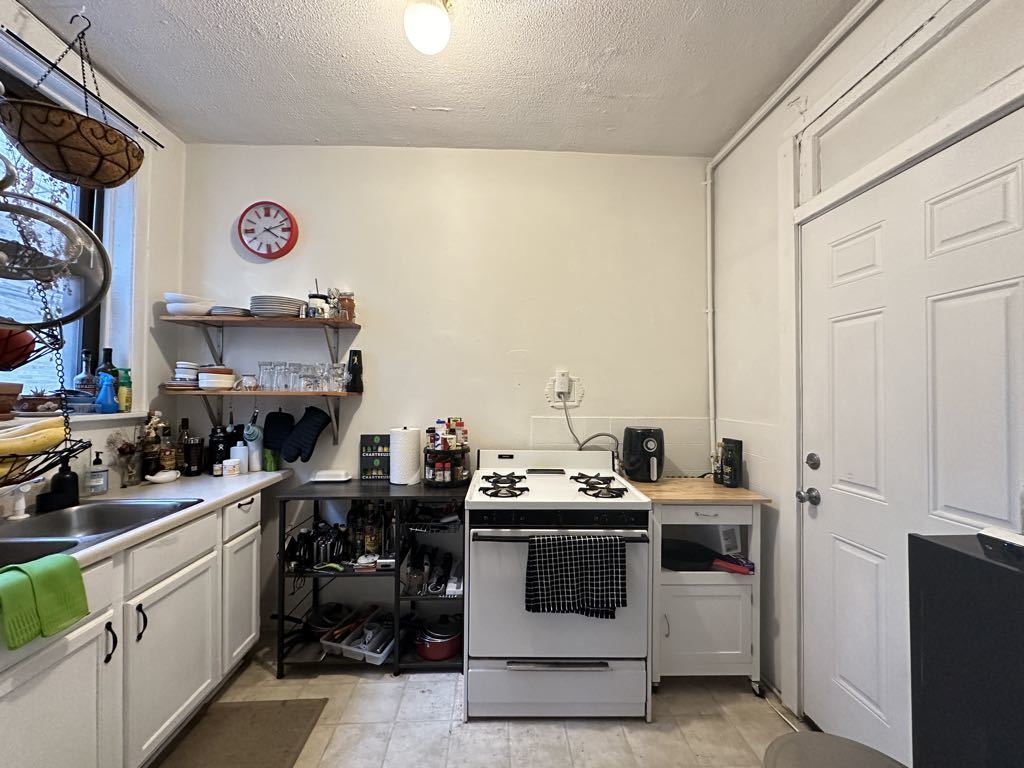 2919 W MCLEAN Avenue 1