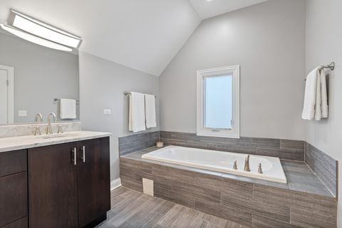 Tiny photo for 1134 W ADDISON Street, Chicago, IL 60613 (MLS # 12486764)