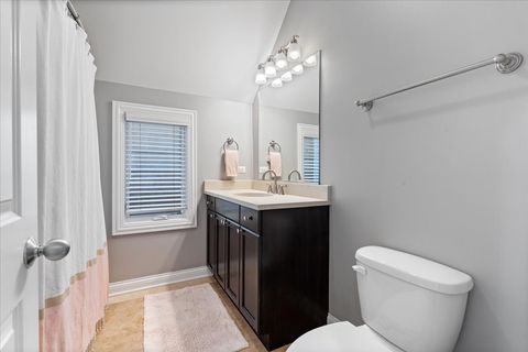 Tiny photo for 1134 W ADDISON Street, Chicago, IL 60613 (MLS # 12486764)
