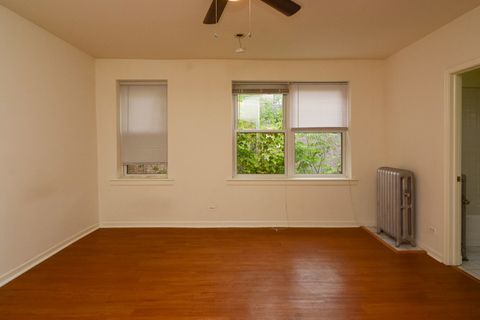 Tiny photo for 4241 N KENMORE Avenue #108, Chicago, IL 60613 (MLS # 12524928)