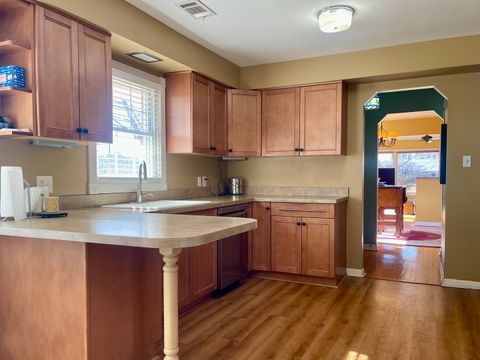 Tiny photo for 465 Poplar Avenue, Antioch, IL 60002 (MLS # 12569271)