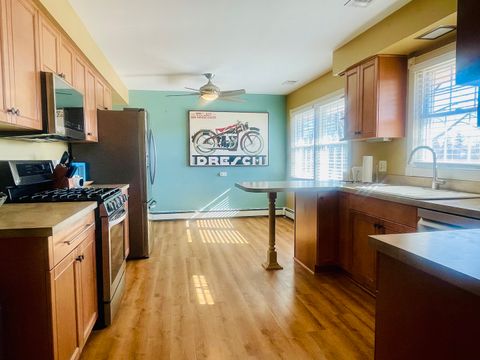 Tiny photo for 465 Poplar Avenue, Antioch, IL 60002 (MLS # 12569271)