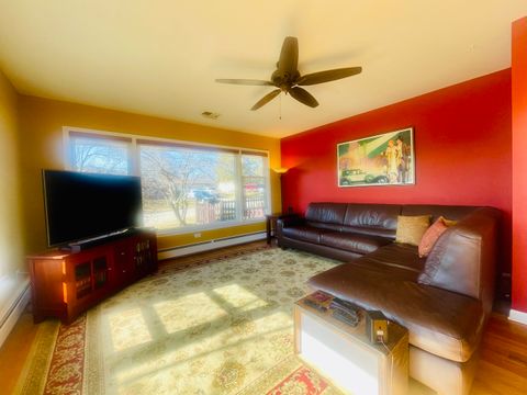 Tiny photo for 465 Poplar Avenue, Antioch, IL 60002 (MLS # 12569271)