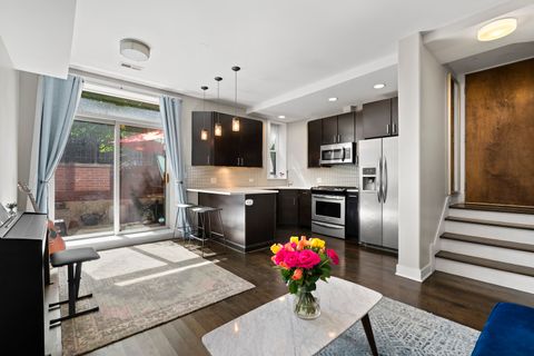 Tiny photo for 1525 N Claremont Avenue #1A, Chicago, IL 60622 (MLS # 12637599)