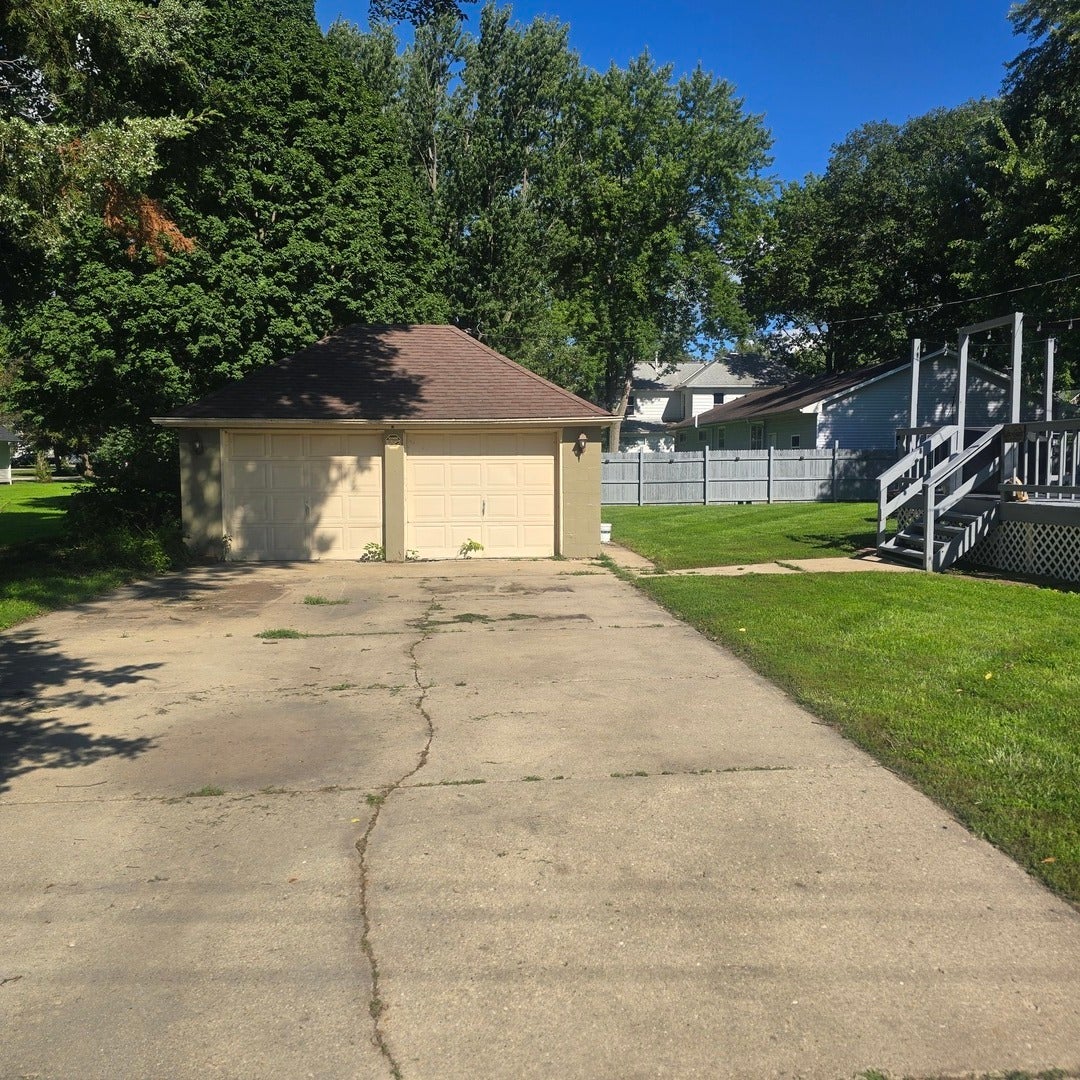 330 Pleasant Street