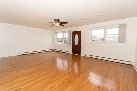 Tiny photo for 4600 Warsaw Avenue, Lyons, IL 60534 (MLS # 12587136)